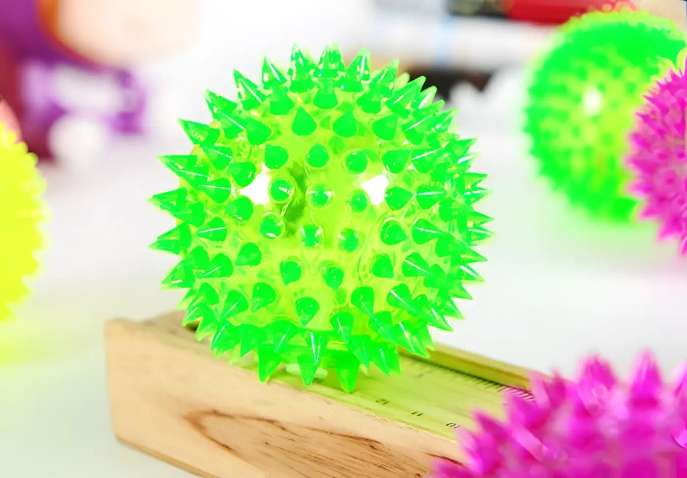 The Ball Depot novelty ball: 1/3pc Glowing Sea Urchin Pet Ball