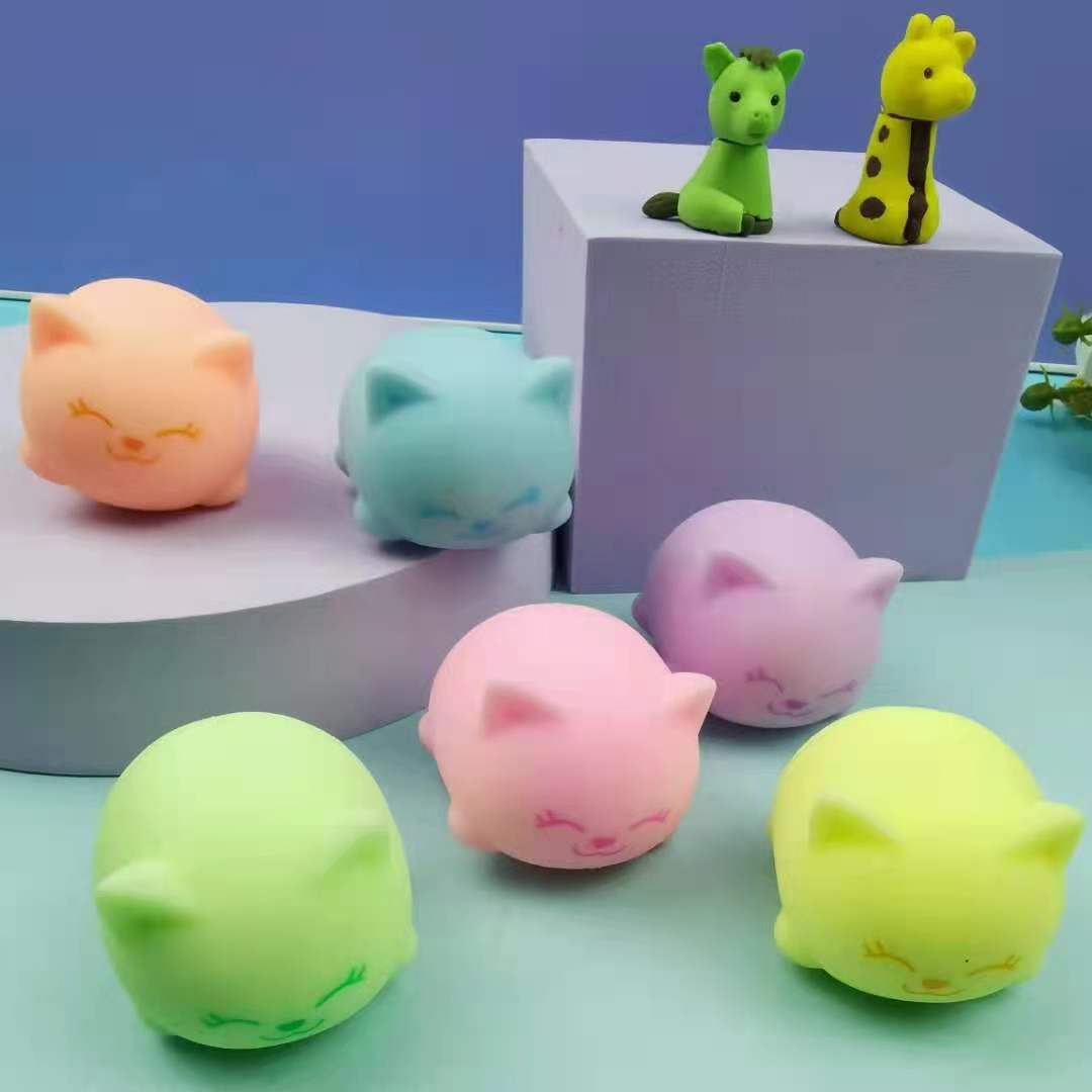 Luminous Tofu Stress Relief Cat Ball