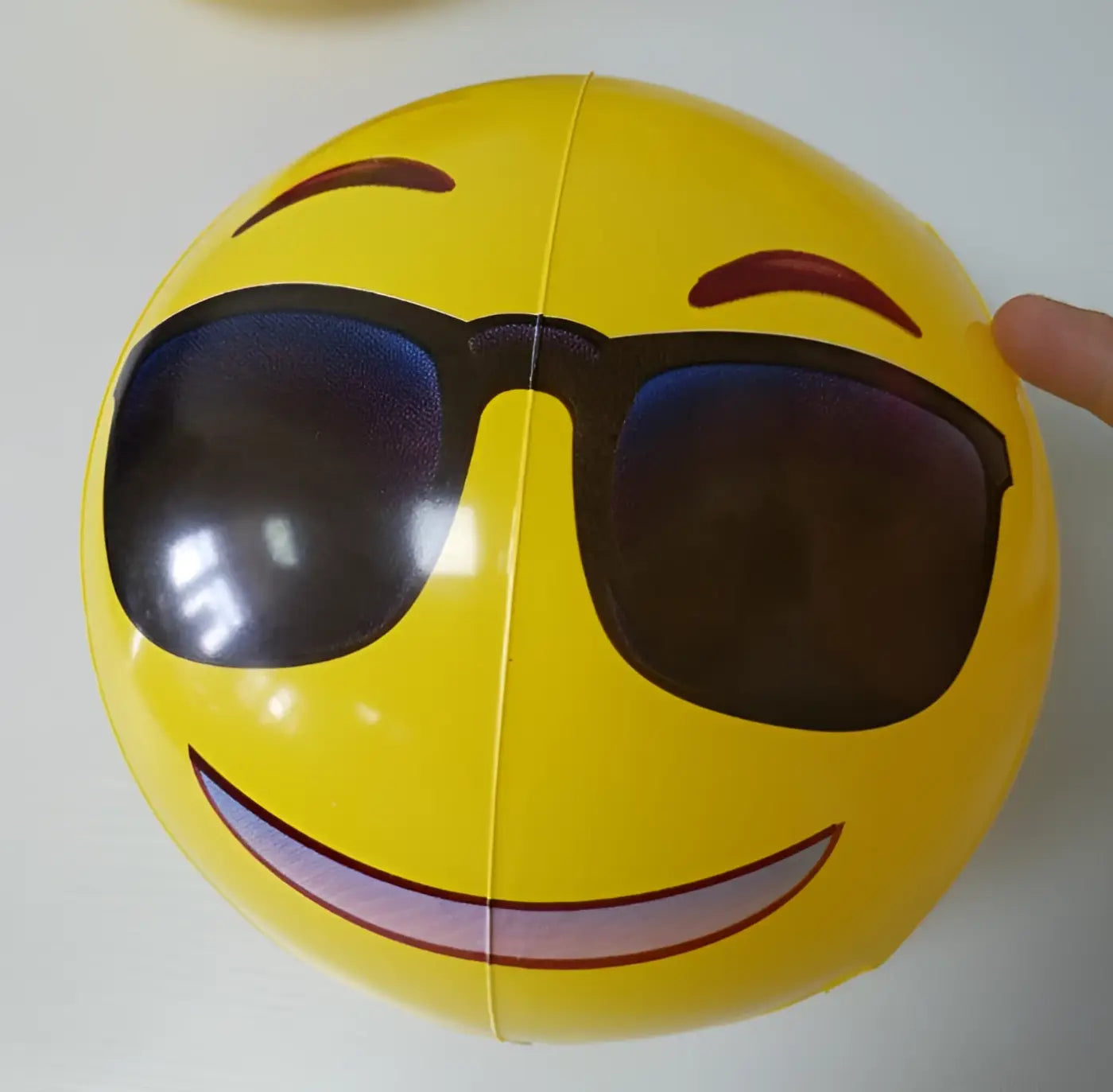 The Ball Depot kids inflatable ball: 6pc Inflatable Expression Ball