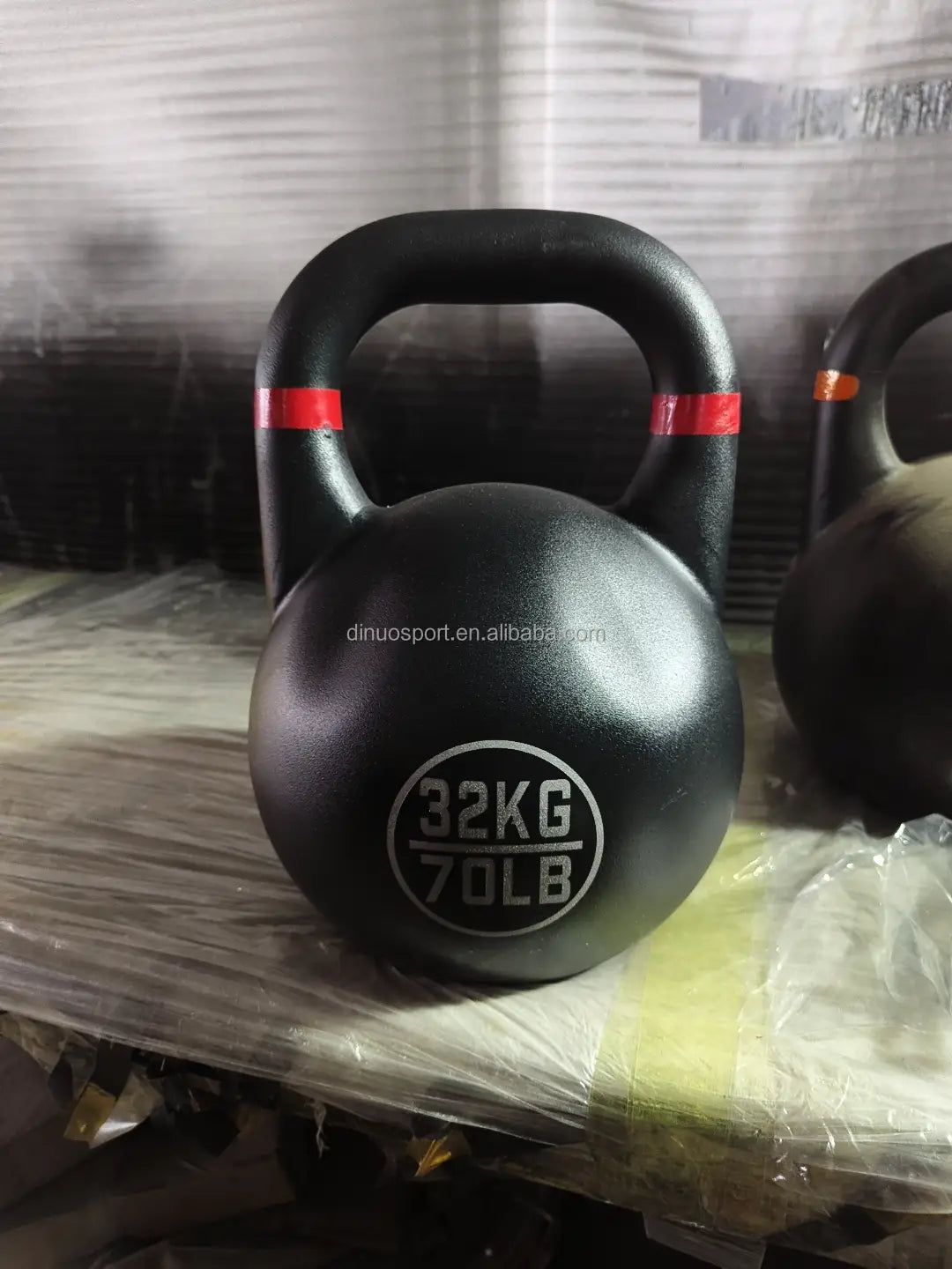 Oem Competition Style Cast Steel Kettlebell Up To 32kg Matte Black,anti-slip Coating For Kettlebell Swing & Snatch