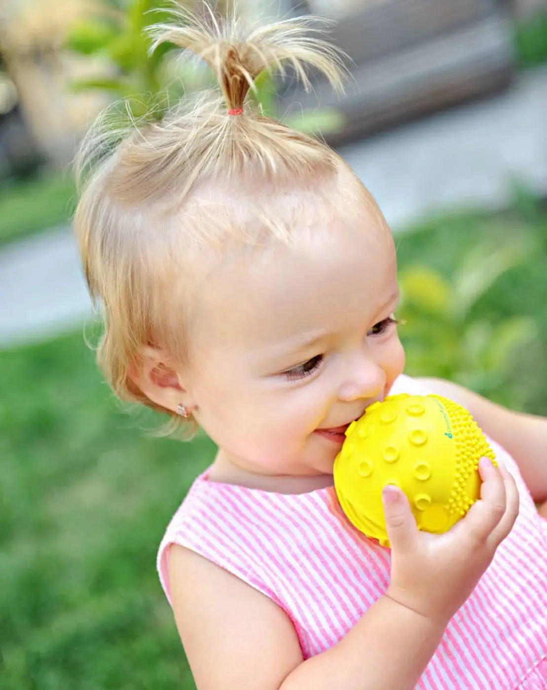 CaaOcho Natural Rubber Toys sensory ball: CaaOcho Natural Rubber 3" Sensory Ball - Yellow