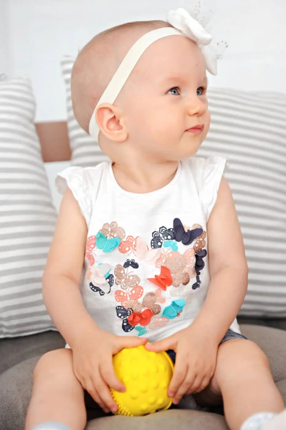 CaaOcho Natural Rubber Toys sensory ball: CaaOcho Natural Rubber 3" Sensory Ball - Yellow
