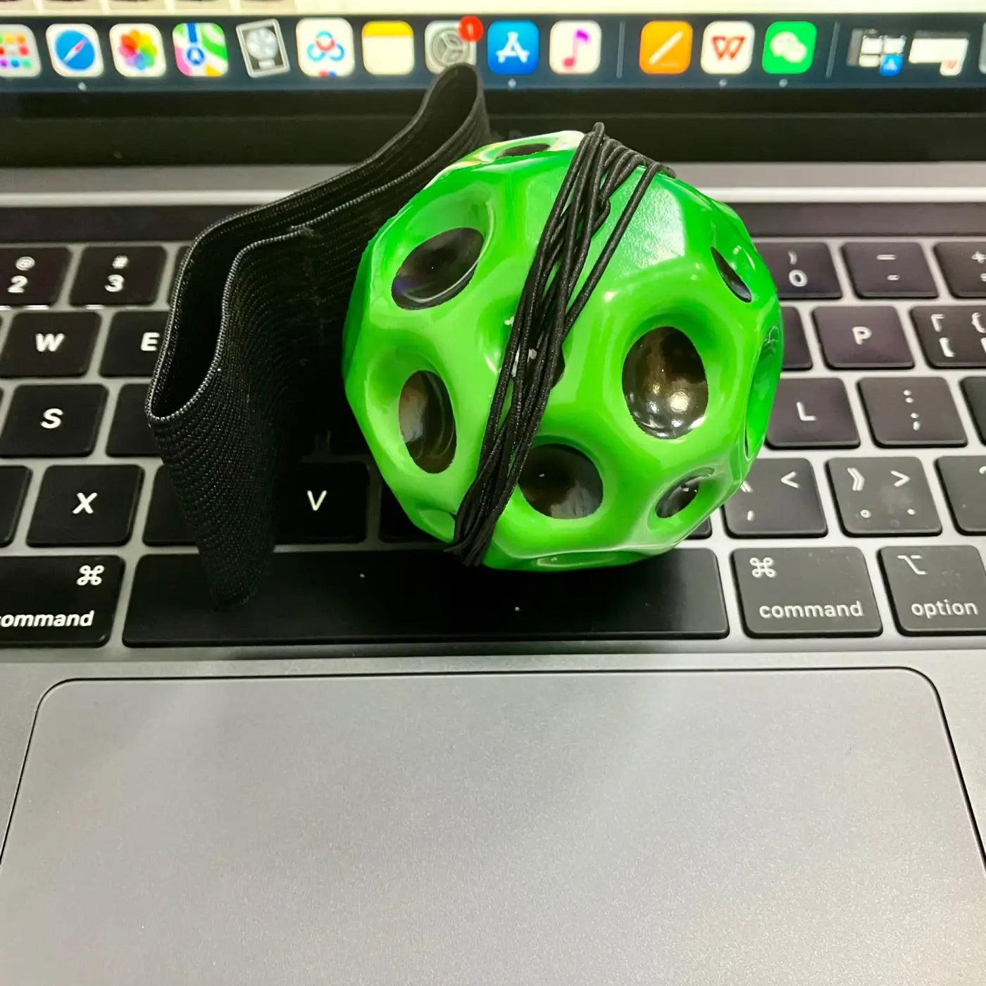 Cashymart bounce ball: Elastic Band Wrist Holed Decompression Balls