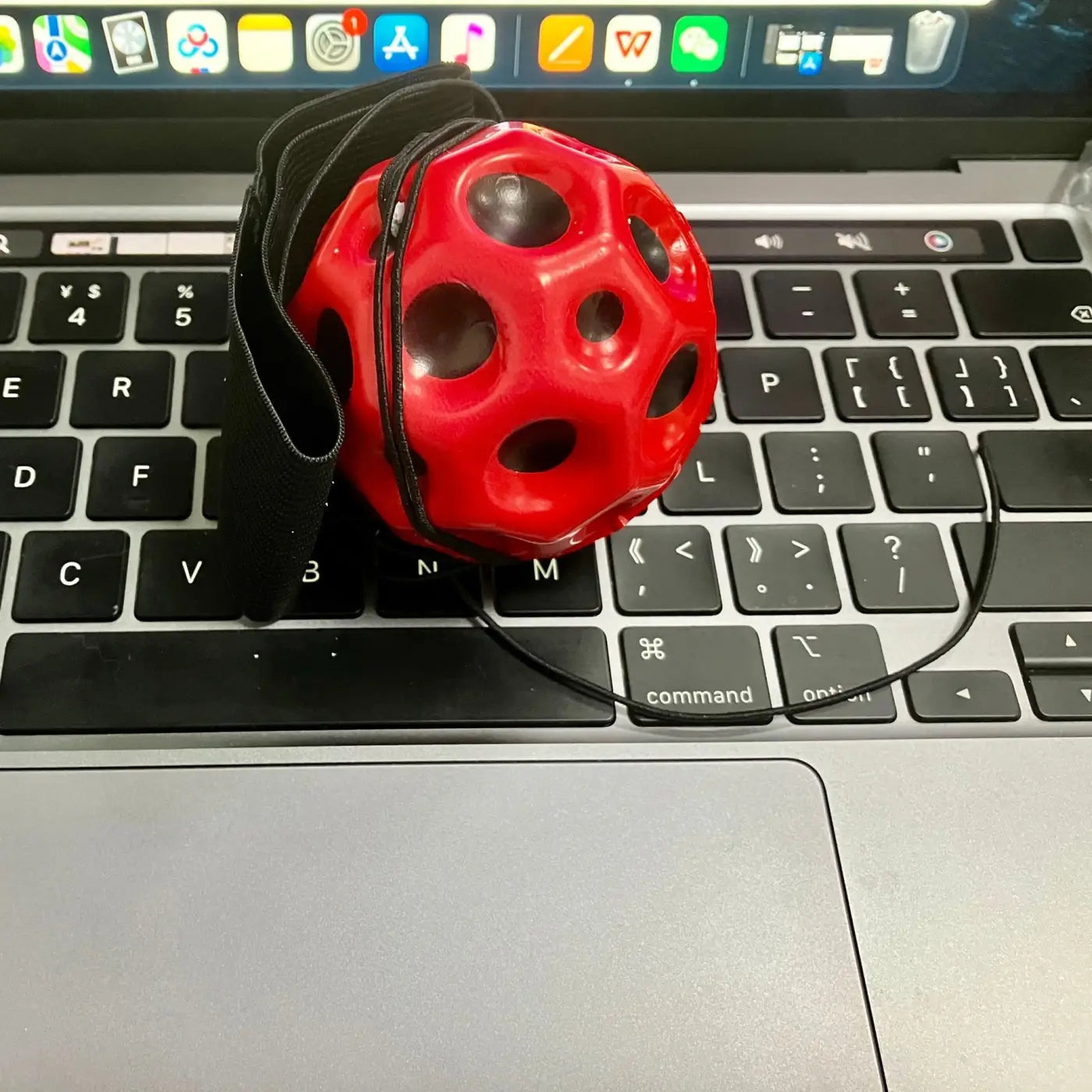 Cashymart bounce ball: Elastic Band Wrist Holed Decompression Balls