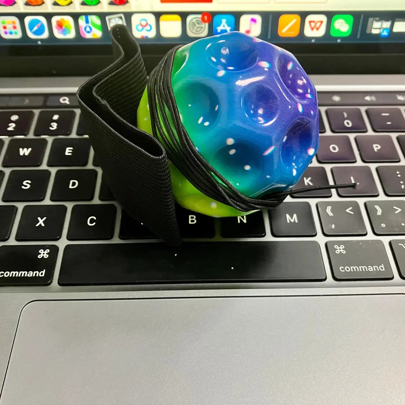 Cashymart bounce ball: Elastic Band Wrist Holed Decompression Balls