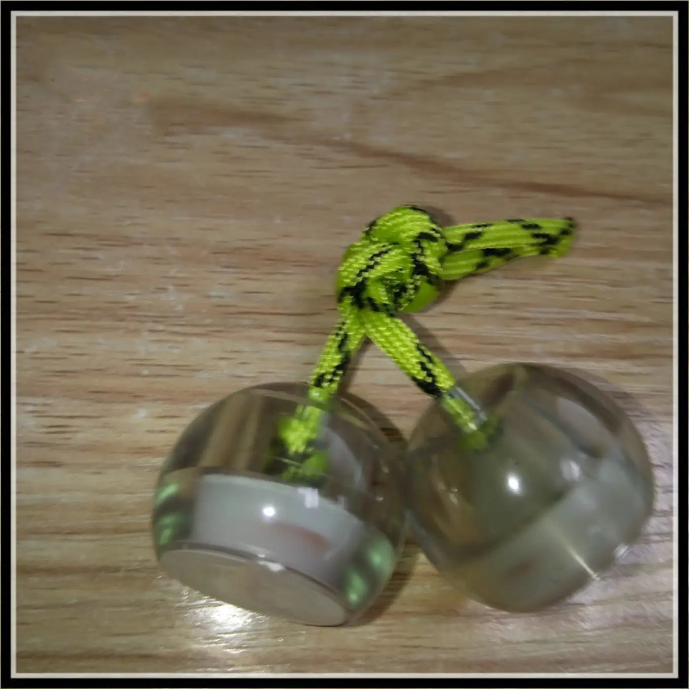 The Ball Depot glow ball: LED Colourful Finger Yo-Yo
